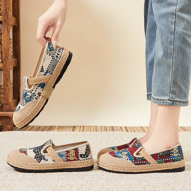 Moteriški batai, universalūs pavasariniai, nauji, lengvi, patogūs, iš poliuretano, seni, Pekino audinio batai, minkštas padas, nepavargę pėdų, mamų batai