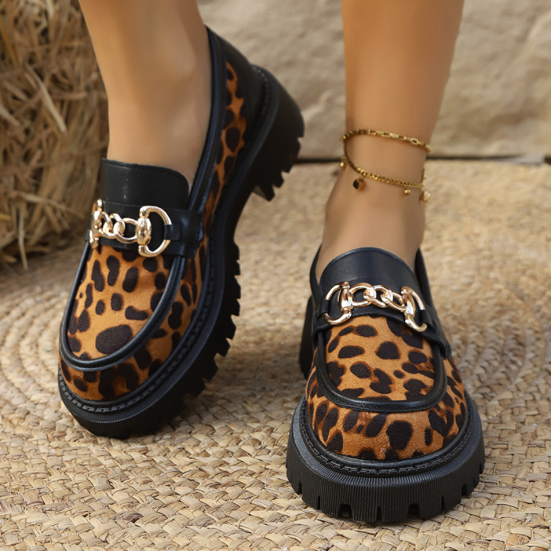 Vanjska trgovina plus size Britanski stil Nove mokasine s leopard printom za proljeće, zimu i jesen Univerzalne zapadnjačke cipele s debelom petom, moderne retro male kožne cipele