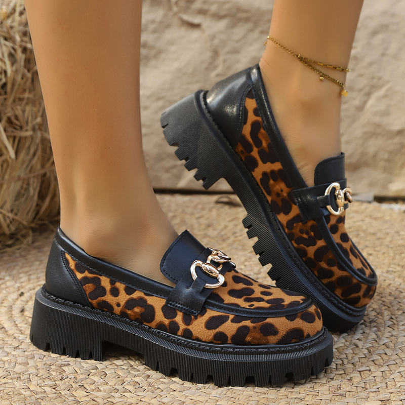 Vanjska trgovina plus size Britanski stil Nove mokasine s leopard printom za proljeće, zimu i jesen Univerzalne zapadnjačke cipele s debelom petom, moderne retro male kožne cipele