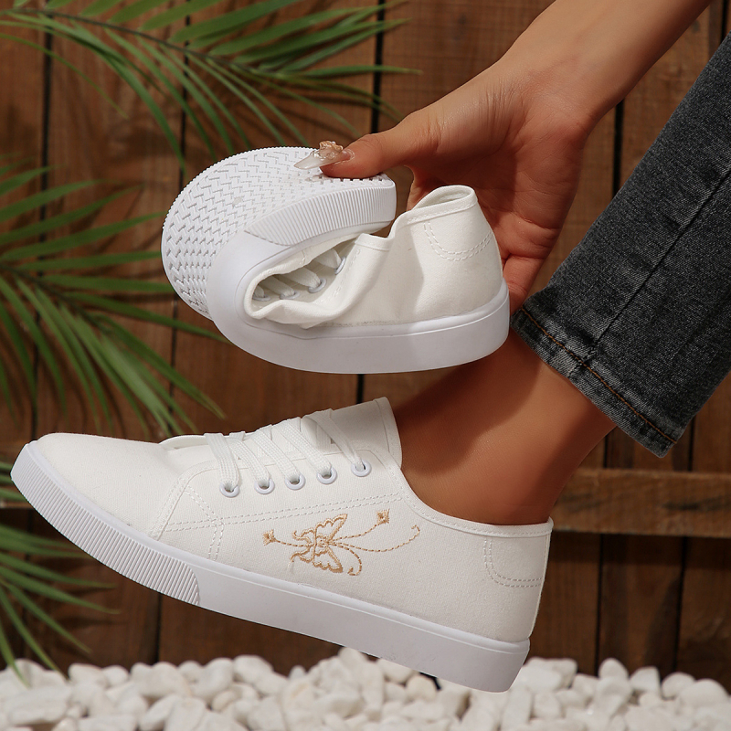 Външнотърговски големи размери малки бели обувки пролетни и есенни нови модни бродирани предни дантели плътен цвят меко дъно трансгранични спортни обувки на едро