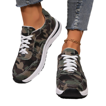 2024 m. pavasario vasaros rudens neslystantys, visų rungtynių ūgį didinantys laisvalaikio batai, lentos batai, balti batai, priekiniai suvarstomi žemo viršutinio batelio batai