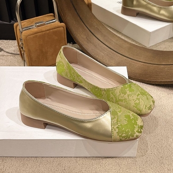 Φθινόπωρο 2024 Νέα μικρά παπούτσια Celebrant με τακούνι και σόλα, κινέζικο κεντημένο δίχτυ