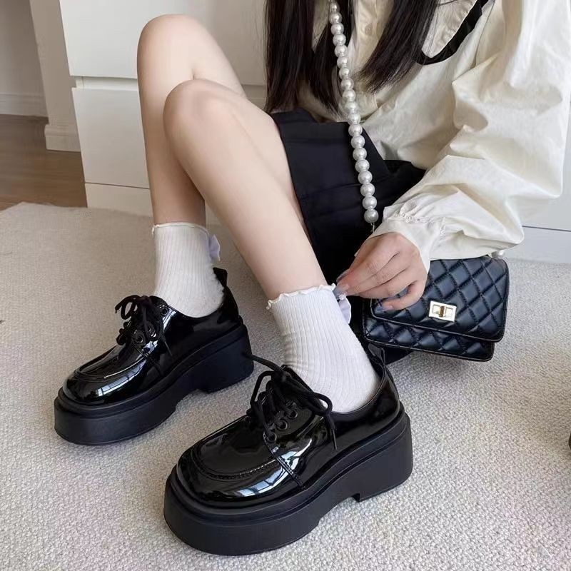 Malé kožené topánky s hrubou podrážkou v akademickom štýle, jar a jeseň, nové 2024, britský štýl, hrubý podpätok, šnurovacie módne mokasíny, jednovrstvové topánky