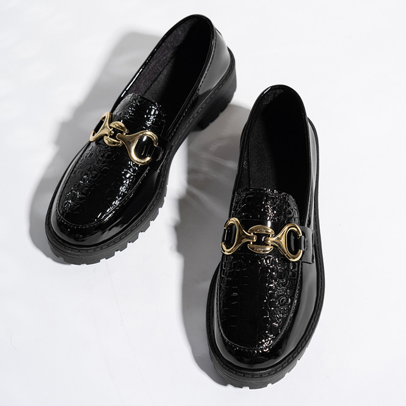 Dámske malé kožené topánky, nové britské štýlové okrúhle retiazkové hrubé podpätky, módne pohodlné mokasíny na jar a jeseň 2024