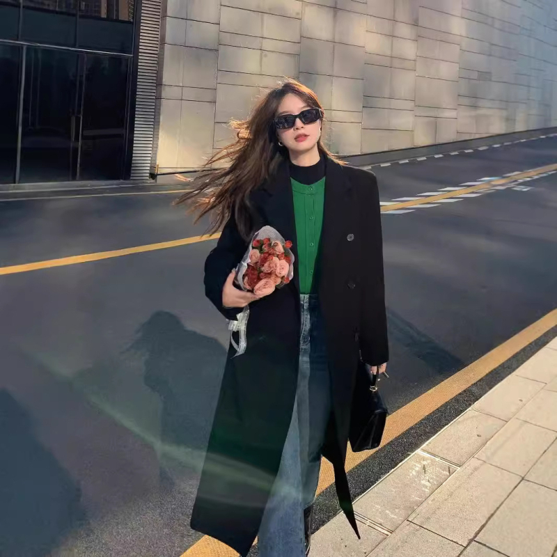 Paltas Paltas 2024 m. pavasariui ir rudeniui Naujas moteriškas populiarus vidutinio ilgio mažo dydžio aukštos klasės laisvalaikio kostiumas