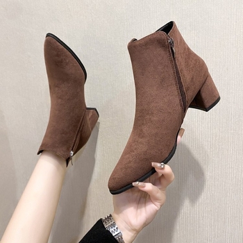 Jesen 2025. Nove kratke čizme s debelom petom, ženske špicaste čizme sa straničnim patentnim zatvaračem, modne martin čizme od brušene kože, veleprodaja
