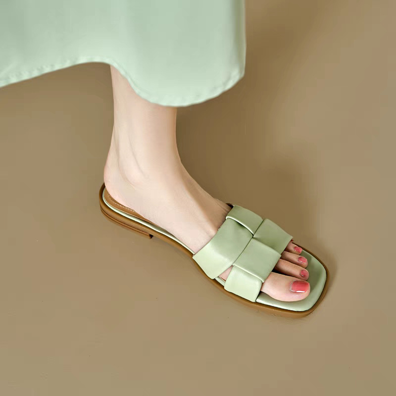 Mekane kožne pletene papuče s četvrtastim vrhom, ženske ljetne nošnje, univerzalne, za nošenje na posao, nove ravne sandale za ljeto 2024.