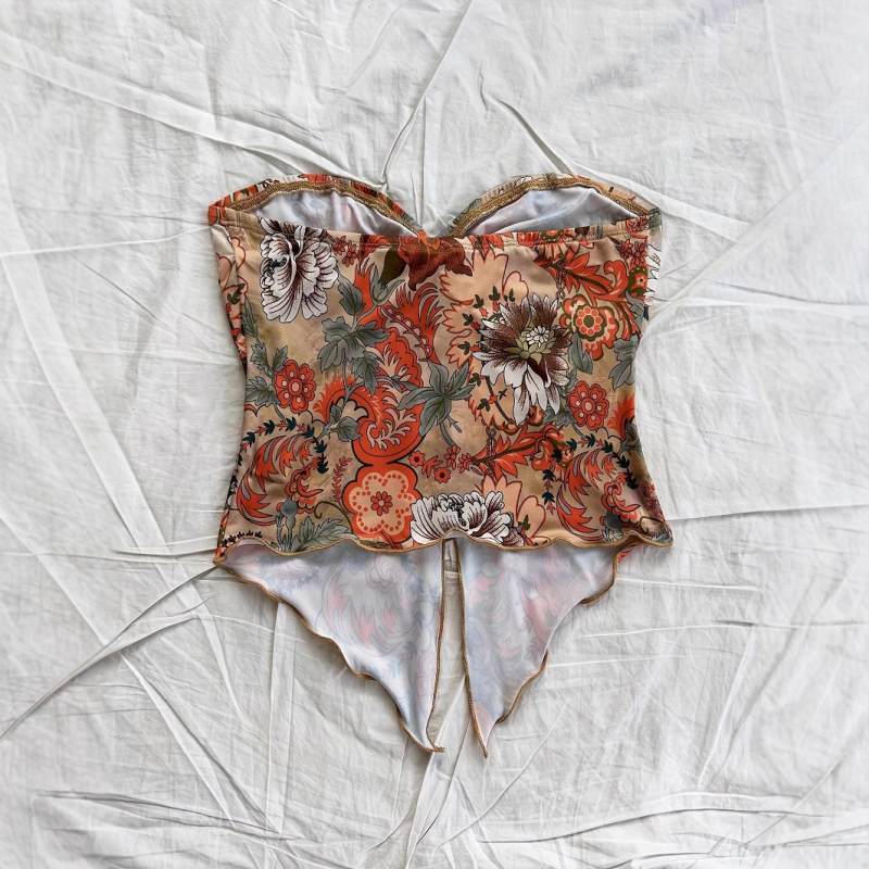 2025 Európska a americká potlačená vesta s asymetrickým lemom, sviatočný štýl, hrudník zabalený v kríži, bez ramienok, top na ramená