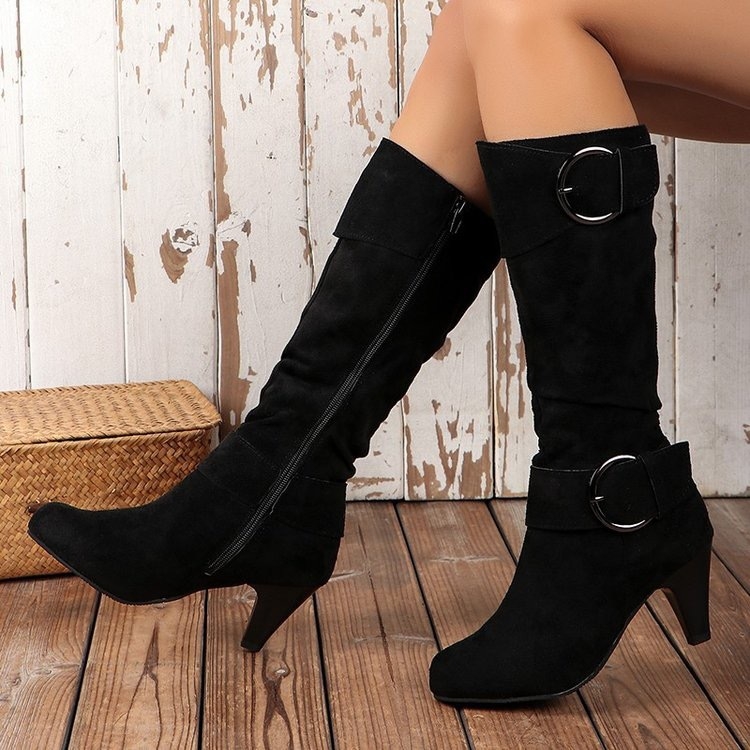 Neovisna stanica Vanjska trgovina plus size 2023 jesen i zima nova tvornička opskrba europskih i američkih visokih peta ravnih kopči za remen Viteške čizme za žene