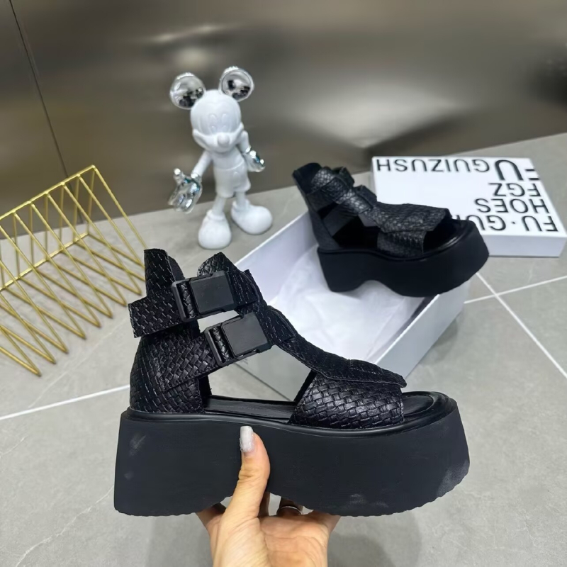 Europske sandale s ribljim prstima, rimske sandale za žene, ljeto 2025., prekogranične nove ženske cipele na platformi, sandale s šupljim kratkim čizmama