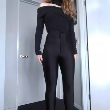 INS Európsky a americký štýl 2023 jeseň nový dámsky módny dlhý rukáv s dutými ramenami a vysokým golierom, štíhly jednofarebný dámsky top