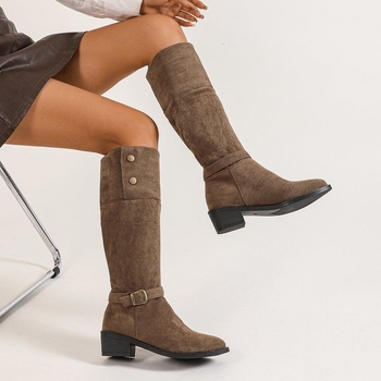 Dámske dlhé čižmy, európske a americké zahraničné obchodné nitované pracky so skladaným dizajnom, nositeľné západné čižmy v štýle Four Seasons