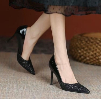 Σαμπανιζέ ψηλοτάκουνα παπούτσια για παράνυμφους για γυναίκες 2025, νέα λουστρίνι με τακούνι στιλέτο και πούλιες, μονόχρωμα παπούτσια για καθημερινή χρήση με ρηχό στόμα