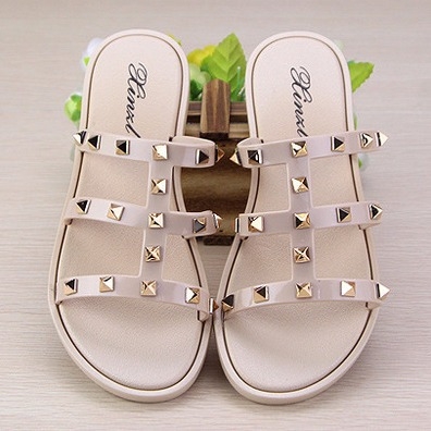 Veľkoobchodné módne sandále Xin Zhili Liu Ding s plochým podrážkou, dámske letné protišmykové plážové sandále do interiéru, do kúpeľne, do kúpeľa a vonku