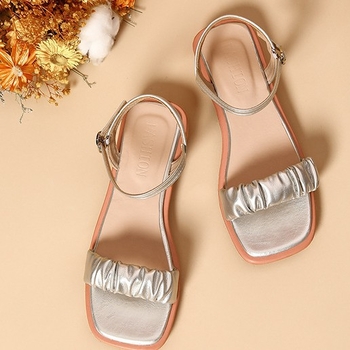 Μοντέρνα σανδάλια ανοιχτά δάχτυλα με χοντρό τακούνι, γυναικεία καλοκαιρινά παπούτσια για μεγάλα μεγέθη, με τετράγωνη μύτη και απλό τακούνι αέρα στο πίσω μέρος.