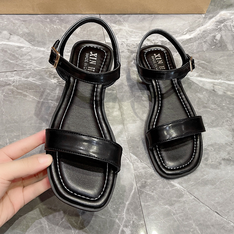 Ženske cipele većih veličina 2024. Nove ljetne sandale s kopčom i otvorenim prstima, vilinski stil, svestrane jednostavne ženske ravne sandale