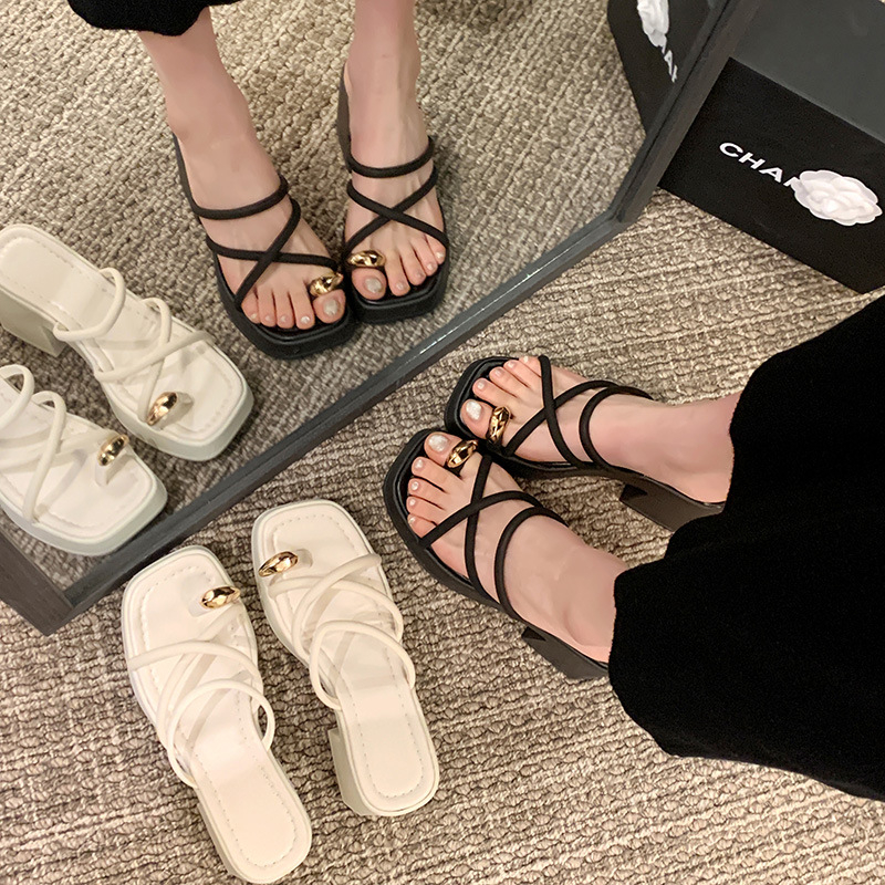 Papuče s debelom petom i metalnim prstenom za žene, veleprodaja, proljetne nove popularne modne Joker sandale za plažu na otvorenom, žene