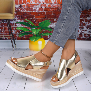 Nezávislá stanica Cezhraničná letná móda Európsky a americký zahraničný obchod plus veľkosť Jednoslovný opasok s prackou na platforme Plážové sandále pre ženy