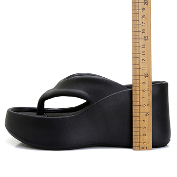 Dámske letné žabky s hrubou podrážkou, ktoré zvyšujú výšku postavy, žabky s hrubou podrážkou, žabky s medzinárodnou dĺžkou na vonkajšie použitie, vhodné na nosenie vonku.