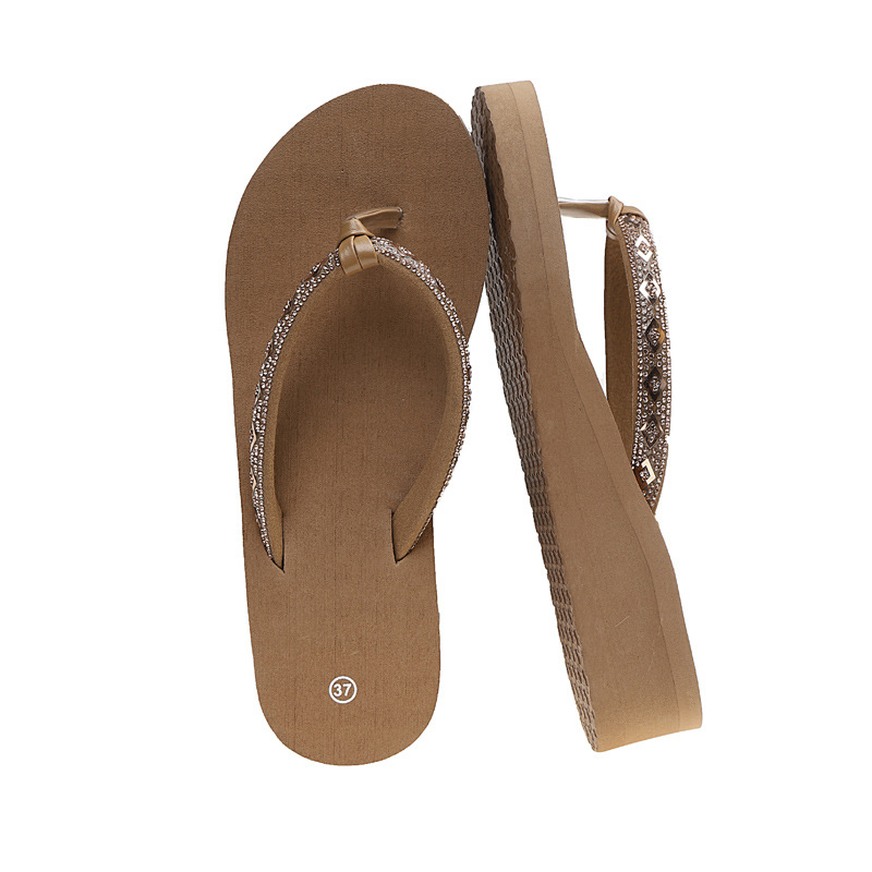 Nove europske i američke ženske cipele za plažu, papuče, ljetne sandale s kopčom za prste, ležerne naočale za vanjsku upotrebu, japanke, prizmatična bušilica