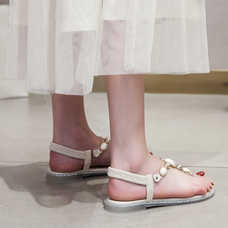 2024 Nové internetové slávne priehľadné sandále Dámske letné vrchné oblečenie Sandále a papuče Dámske ploché rímske sandále vo veľkých veľkostiach Dámska obuv 43