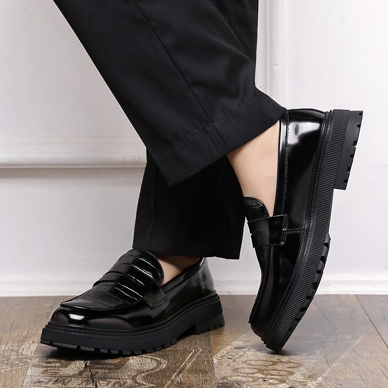 Vīriešu apavi, pārrobežu, lielizmēra, jauni ikdienas apavi, modes kāju mokasīni, modes britu stila biznesa ādas apavi vairumtirdzniecībā