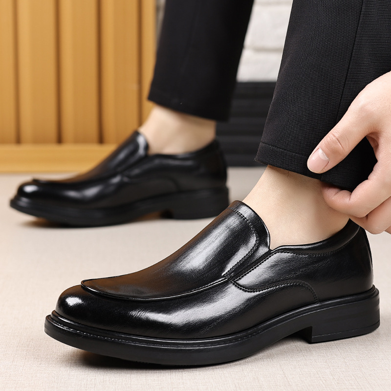 Pánske kožené topánky z roku 2024, nové formálne kožené topánky čiernej farby, britský trend, topánky na pedálový oblek, generácia vlasov