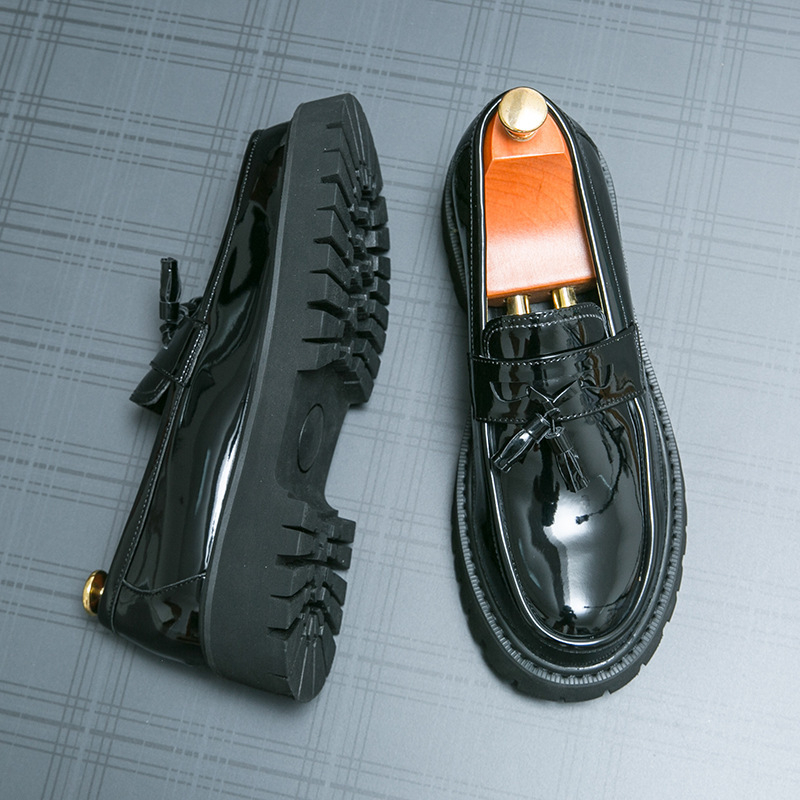 Pánske kožené topánky v kórejskom štýle s hrubou podrážkou, kontrastnou farbou a hrubou nazúvacou podrážkou