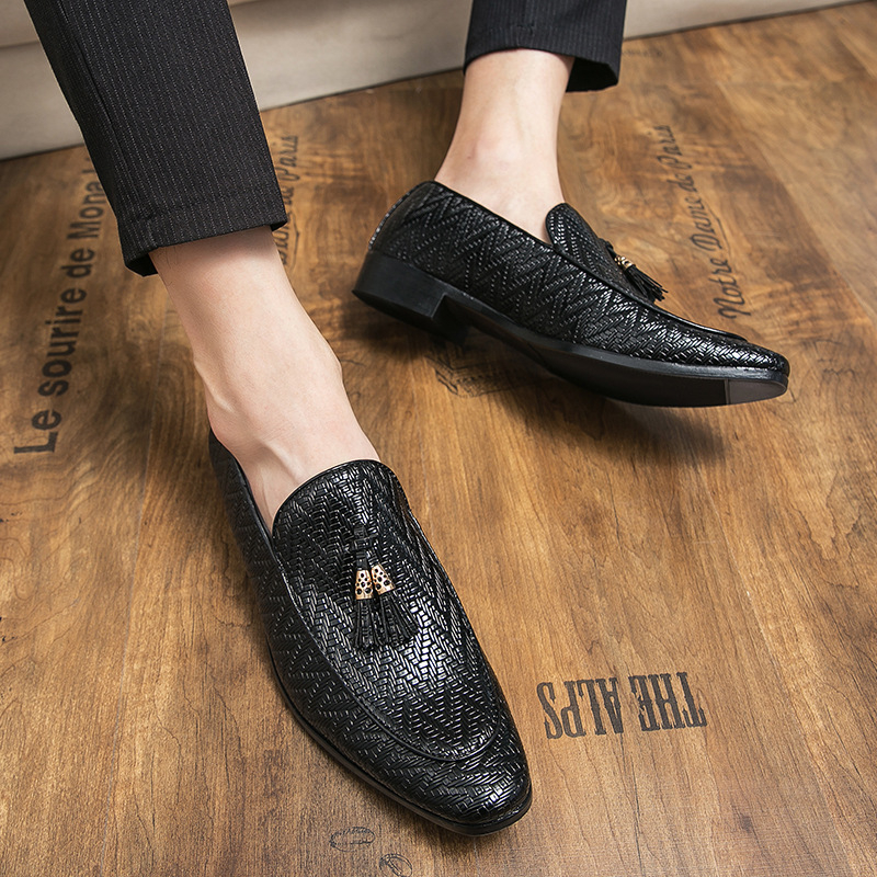 Vanjskotrgovinske korejske ležerne male kožne cipele 2025. ljeto, jeftine veće veličine, muške vanjske cipele, niske kožne cipele sa špicastim vrhom