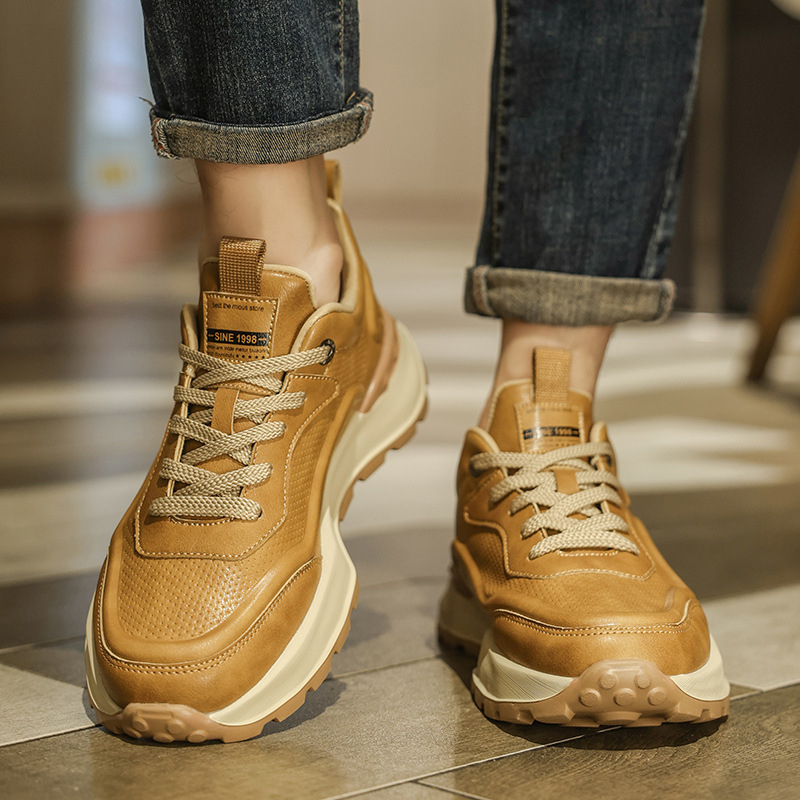 2024 Retro módne mládežnícke tenisky Pánske trendy hrubé spodné kožené pánske topánky Jesenné a zimné kórejské pánske ležérne topánky