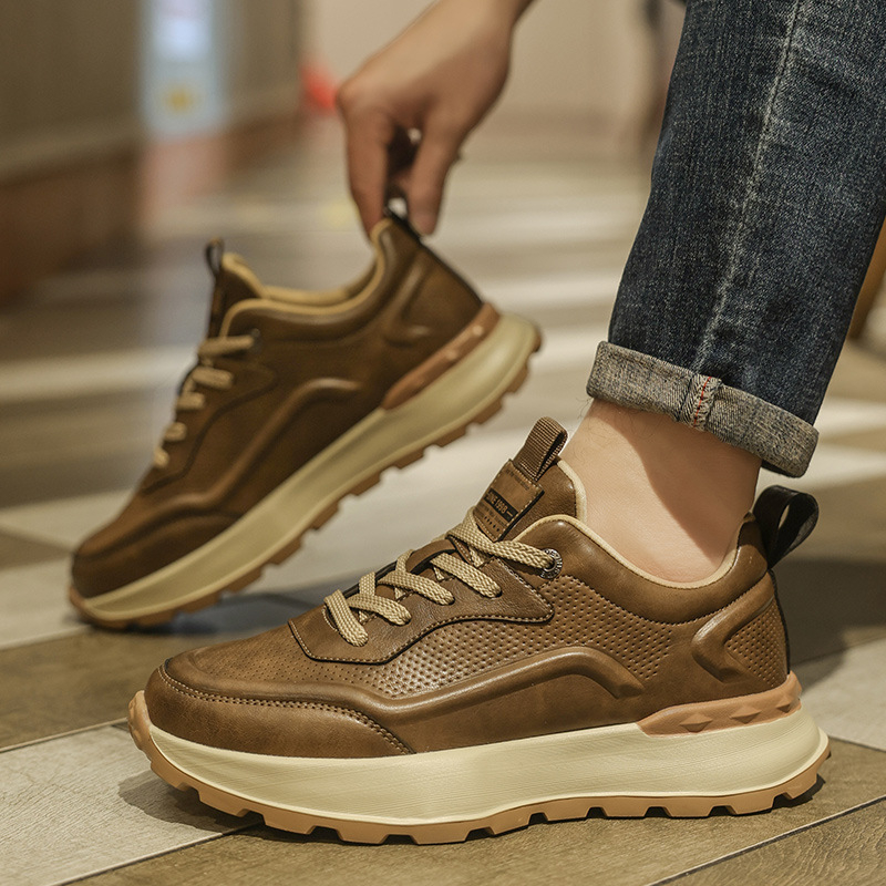 2024 Retro módne mládežnícke tenisky Pánske trendy hrubé spodné kožené pánske topánky Jesenné a zimné kórejské pánske ležérne topánky
