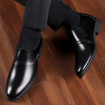 Ανδρικά Δερμάτινα Παπούτσια 2025 Καλοκαίρι Νέα Βρετανικά Ανδρικά Slip-On Επιχειρηματικά Επίσημα Δερμάτινα Παπούτσια με Μαλακή Σόλα και Αντιολισθητικά Παπούτσια Γαμπρού για Γάμο