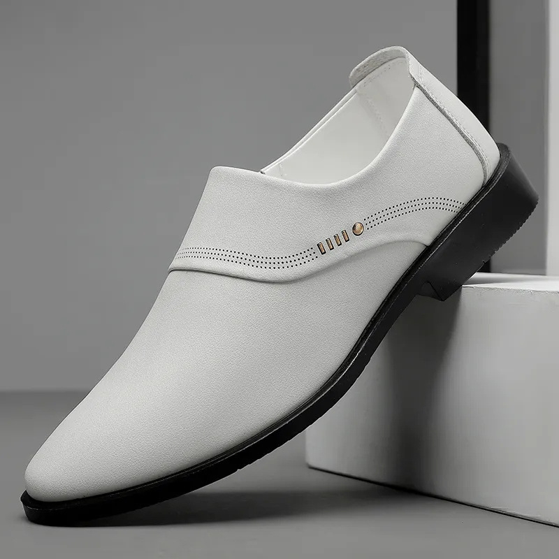 Pánske kožené topánky Letné nové britské pánske nazúvacie obchodné formálne kožené topánky s mäkkou podrážkou, protišmykové ženíchove svadobné topánky