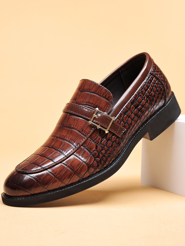 Pánske kožené topánky, ležérne topánky s krokodílím vzorom, pánske nazúvacie topánky v britskom kórejskom štýle so špicatou špičkou, ležérne topánky pre väčšie veľkosti