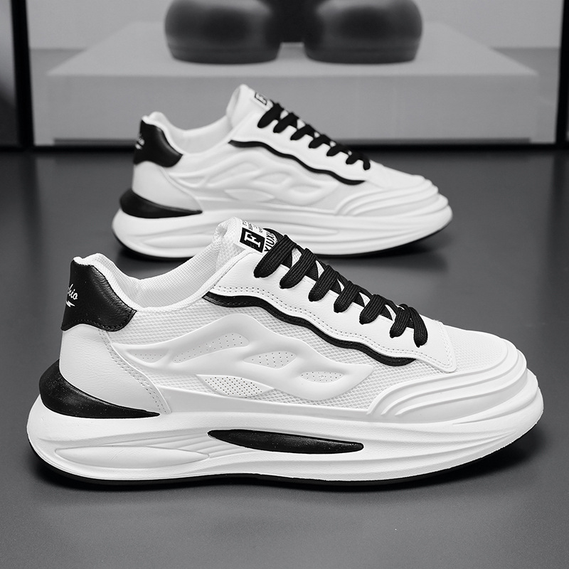 Vasaros vyriški batai, nauji, kvėpuojantys, balti, tinklelio avalynės, vyriški, korėjietiško stiliaus, madingi, universalūs sportbačiai, laisvalaikio ir madingi batai Torre mieste.