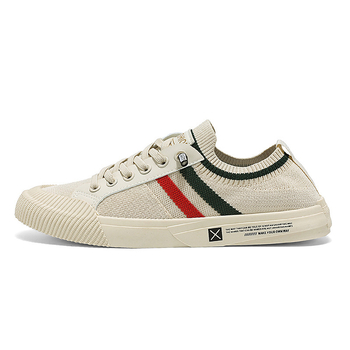 Αναπνέοντα ανδρικά παπούτσια Άνοιξη/Καλοκαίρι 2025 Νέα τάση Ευέλικτα αθλητικά casual mesh slip-on loafers