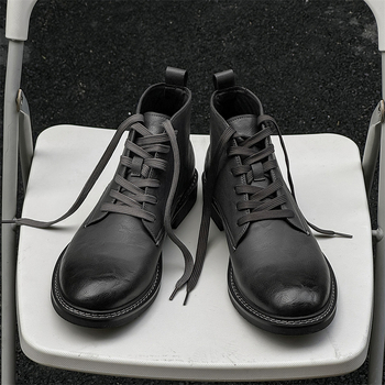 Jeseň 2024 Nové pánske čižmy Chelsea s hrubou podrážkou v kórejskom štýle, módne stredne vysoké, britské, s vyvýšenými členkami, 77764-J