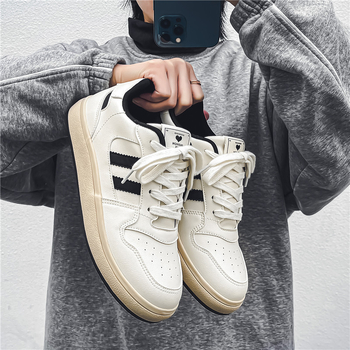 Pánska obuv Trendové topánky 2023 Nové jarné a jesenné športové tenisky Pánske všestranné tenisky v hongkonskom štýle s morálnym dizajnom Biele topánky