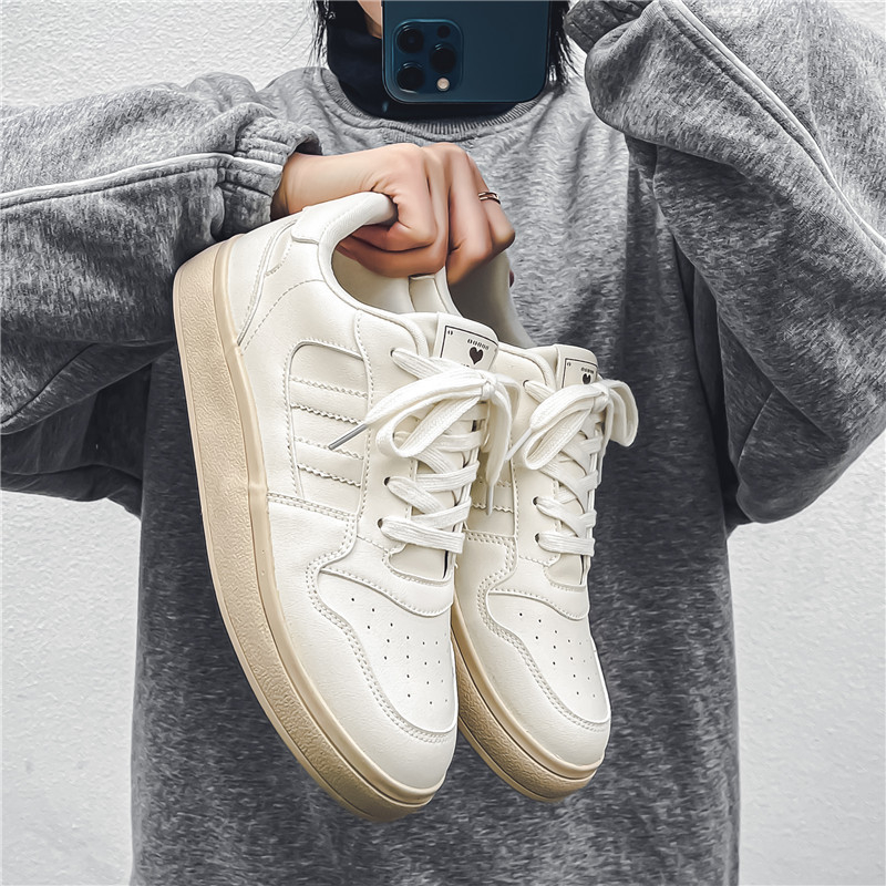 Pánska obuv Trendové topánky 2023 Nové jarné a jesenné športové tenisky Pánske všestranné tenisky v hongkonskom štýle s morálnym dizajnom Biele topánky