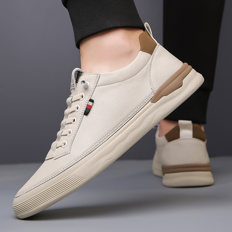 Pánske topánky jeseň 2025 nové kórejské športové ležérne topánky biele topánky z pravej kože priedušné mäkké podrážky najjednoduchšie na zladenie pánske tenisky