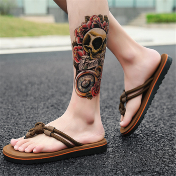 Nové žabky v japonskom štýle pre mužov z roku 2025, letné protišmykové outdoorové sandále, vietnamské gumené plážové topánky, trendy