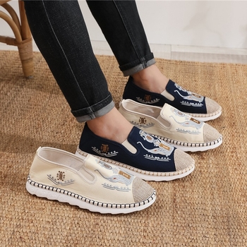 Jarné a letné Yunnan Lijiang ručne vyrobené látkové topánky s viacvrstvovou spodnou časťou, priedušné retro Hanfu všestranné pánske ležérne topánky s mäkkou spodnou časťou