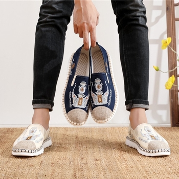 Jarné a letné Yunnan Lijiang ručne vyrobené látkové topánky s viacvrstvovou spodnou časťou, priedušné retro Hanfu všestranné pánske ležérne topánky s mäkkou spodnou časťou