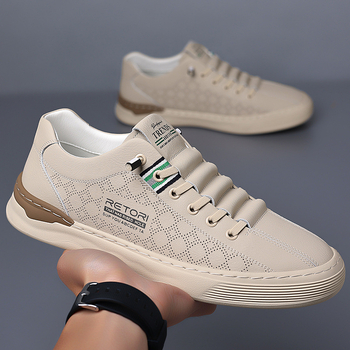 Νέα ανδρικά λευκά παπούτσια casual μόδας, καλοκαιρινά αναπνεύσιμα παπούτσια οδήγησης με πεντάλ, μια γενιά μαλλιών