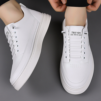 2025. gada pavasara jauni, mīkstas ādas vīriešu apavi ar pārrobežu mīkstu zoli, moderni, daudzpusīgi ikdienas apavi, sporta apavi, balti apavi, vairumtirdzniecība