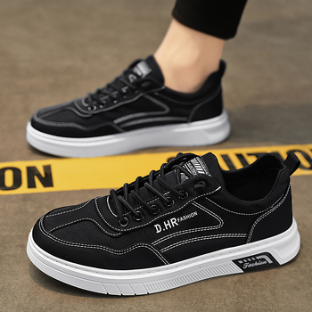 Ανδρικά παπούτσια από καμβά 2023 Καλοκαιρινά νέα παπούτσια για υπαίθριες δραστηριότητες, κορεάτικα παπούτσια από μετάξι και ύφασμα, μοντέρνα παπούτσια για φοιτητές