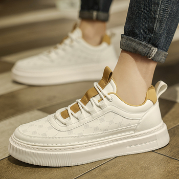 24-ročné výbuchy, jarné a jesenné nové vyrezávané ležérne doskové topánky, univerzálne biele topánky, ľahké, protišmykové, hrubé dno, pánske topánky pre milovníkov topánok