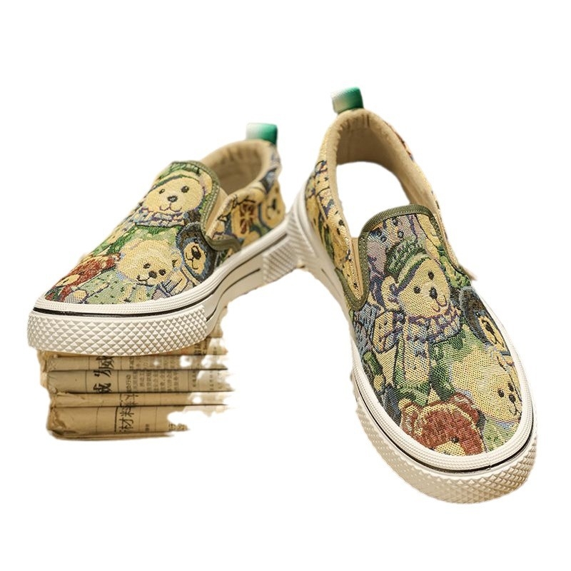 2024 Лято Нови платнени обувки Мъжки ниски ежедневни обувки за скейтборд с мечка в корейски стил, плоски, модерни, за тийнейджъри