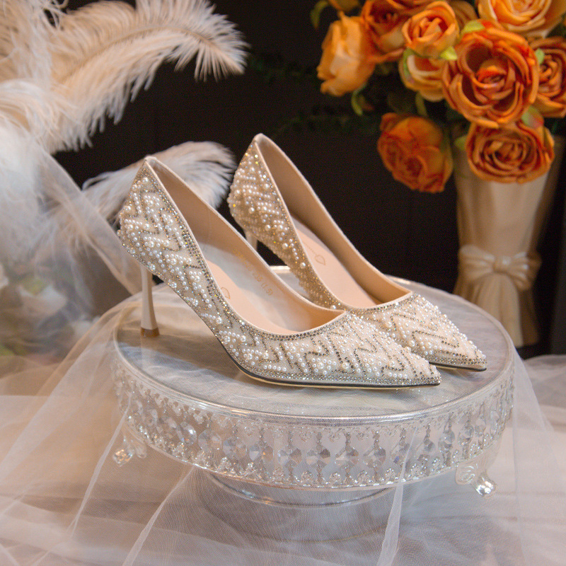 Rhinestone Pearl Xiuhe Visoke pete 2025 Proljeće Nove luksuzne cipele za djeveruše bez umornih stopala Modne cipele za jednu osobu za žene