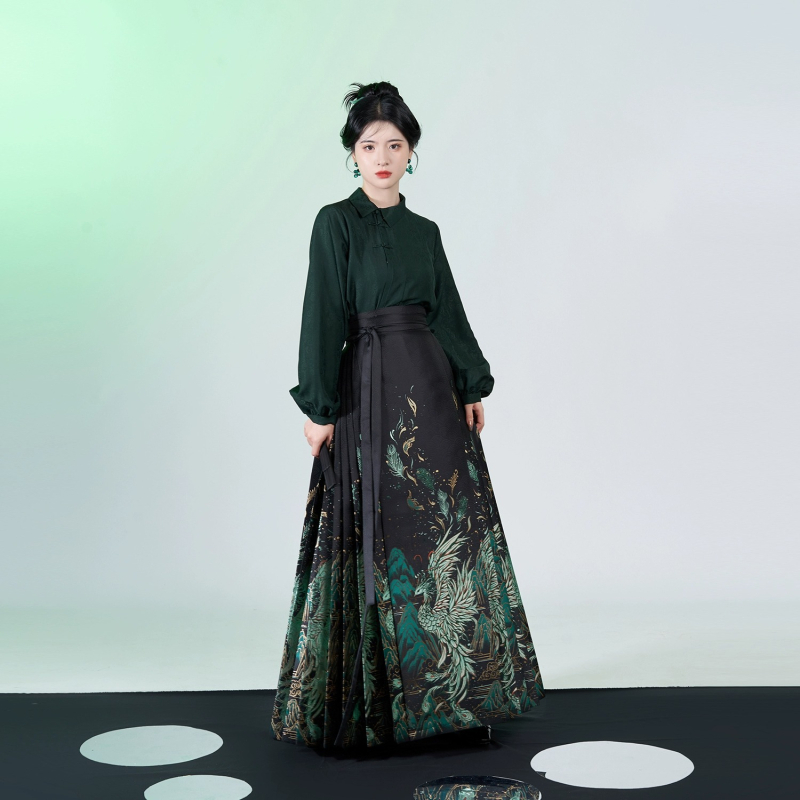 Ming dinastijos Han dinastijos pusapvalės apykaklės marškinėliai su palaidine, imitacinis makiažas, gėlėtas arklio veido sijonas, plunksnų drabužiai, tamsiai žalias, žalias plunksnų arklio veido sijonas